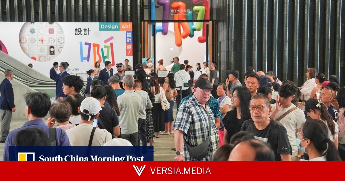 Hongkongers snap up July 1 freebies and discounts with gusto